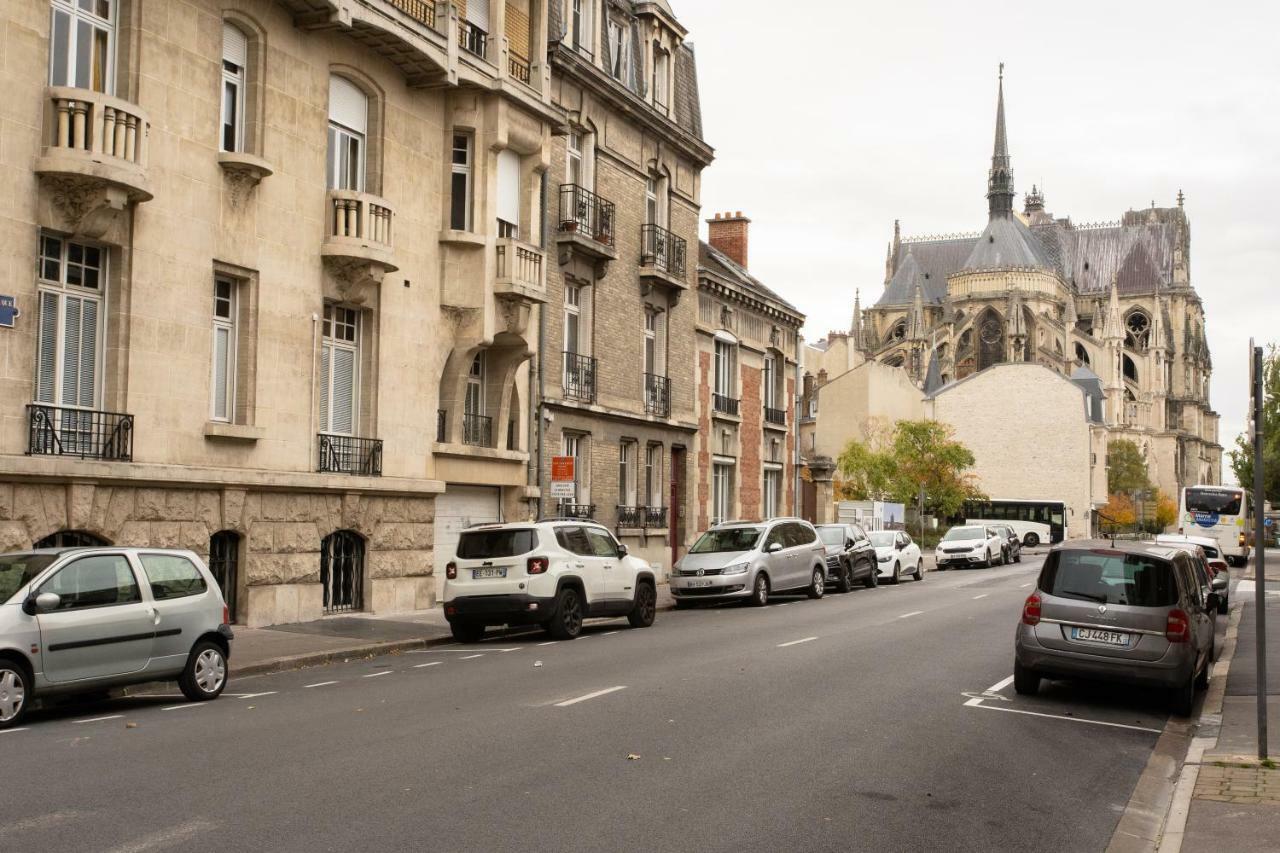 Appartement Au Pied De La Cathedrale Реймс Екстер'єр фото